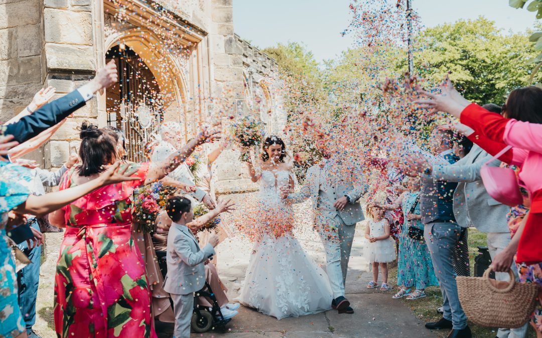 How to have a colourful wedding